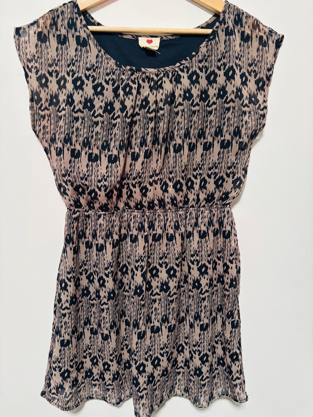 One clothing cream and black print sleeveless scoop neck mini dress size M